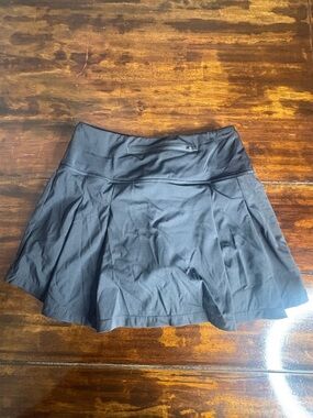 Black Athletic Skirt with Zip Pocket